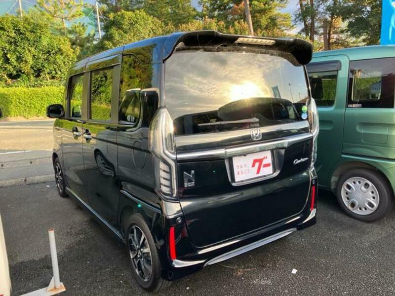 N BOX CUSTOM