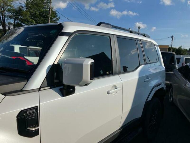 LAND CRUISER 250