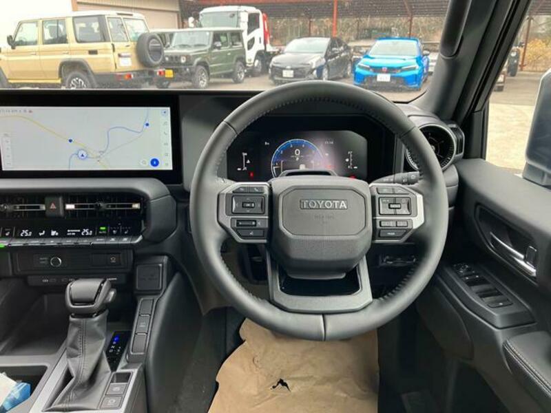 LAND CRUISER 250