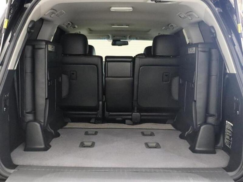 LAND CRUISER