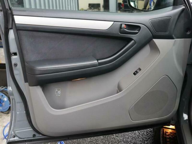 HILUX SURF