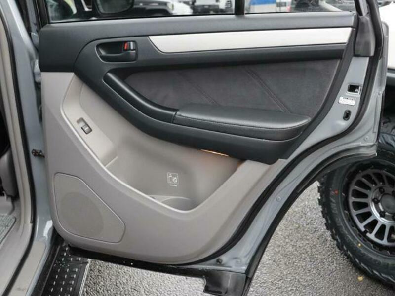 HILUX SURF