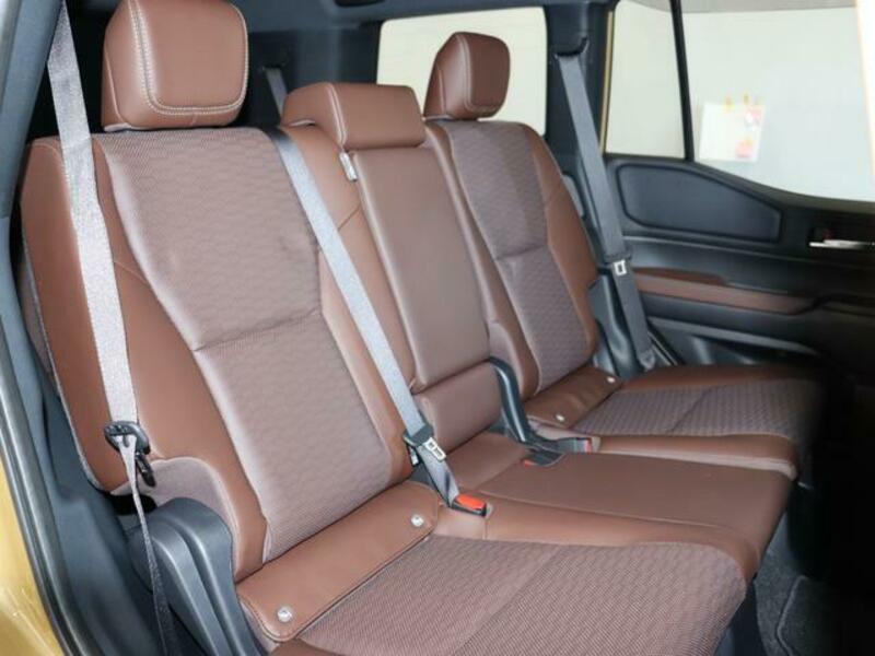LAND CRUISER 250