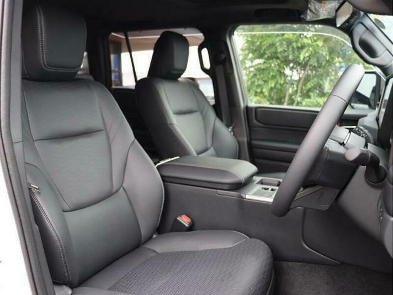 LAND CRUISER 250