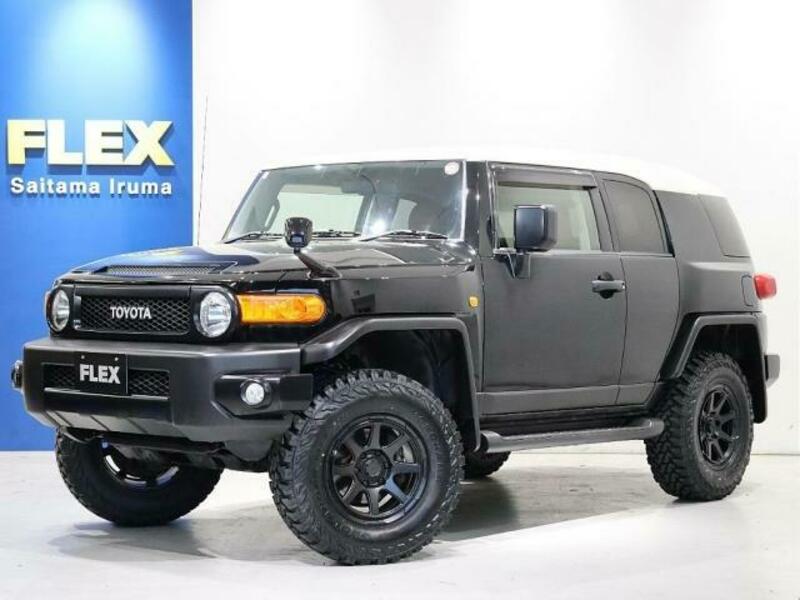 TOYOTA FJ CRUISER