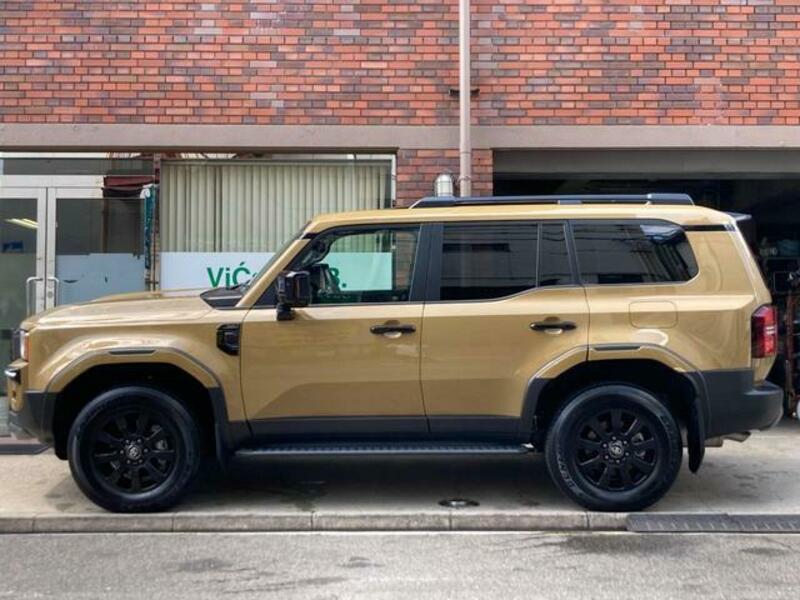 LAND CRUISER 250