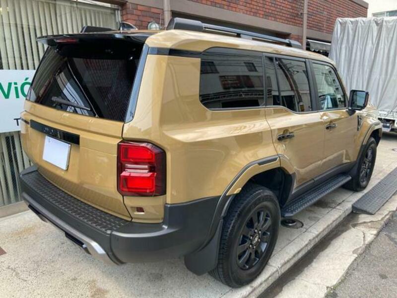 LAND CRUISER 250