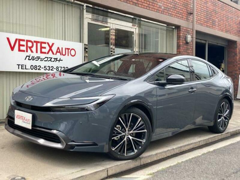TOYOTA PRIUS