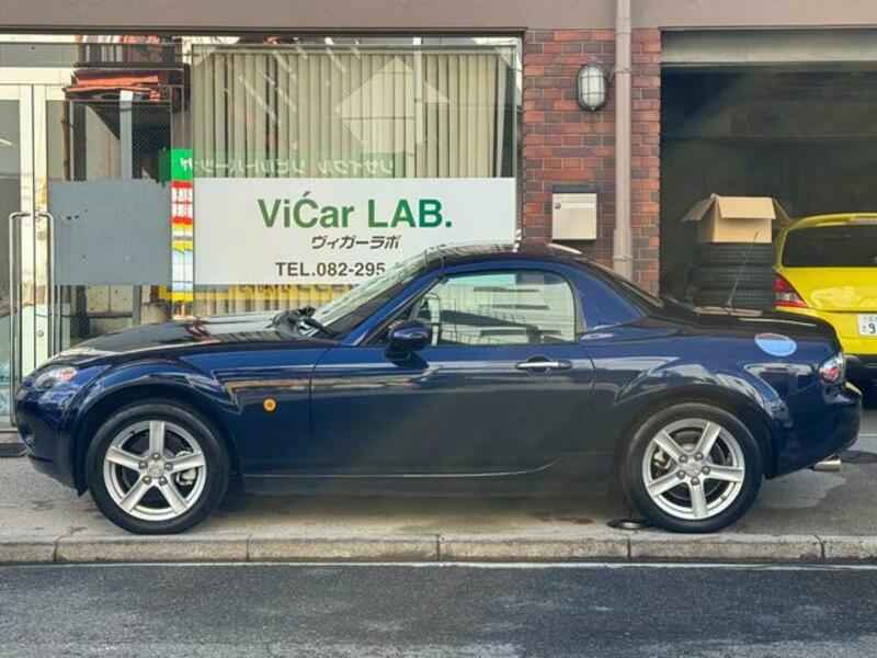 ROADSTER