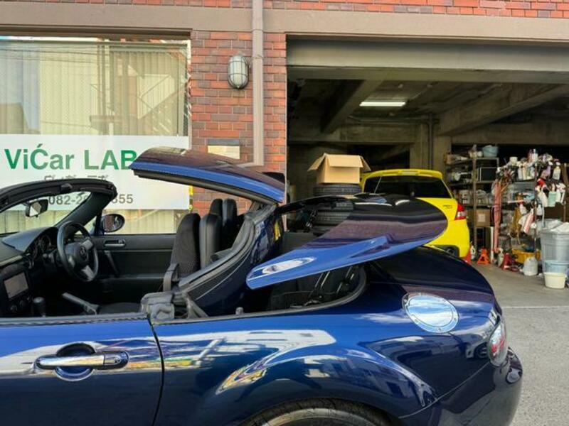 ROADSTER