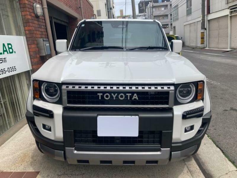 LAND CRUISER 250
