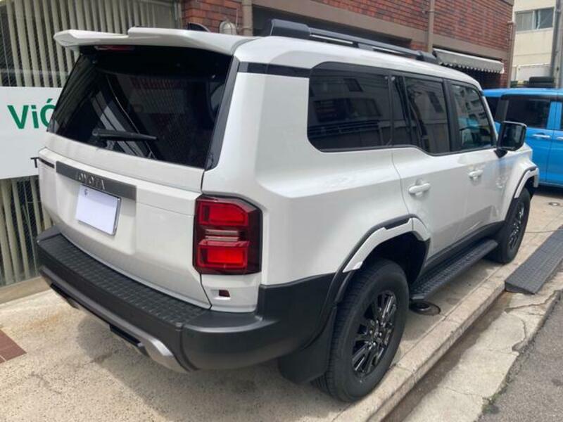 LAND CRUISER 250