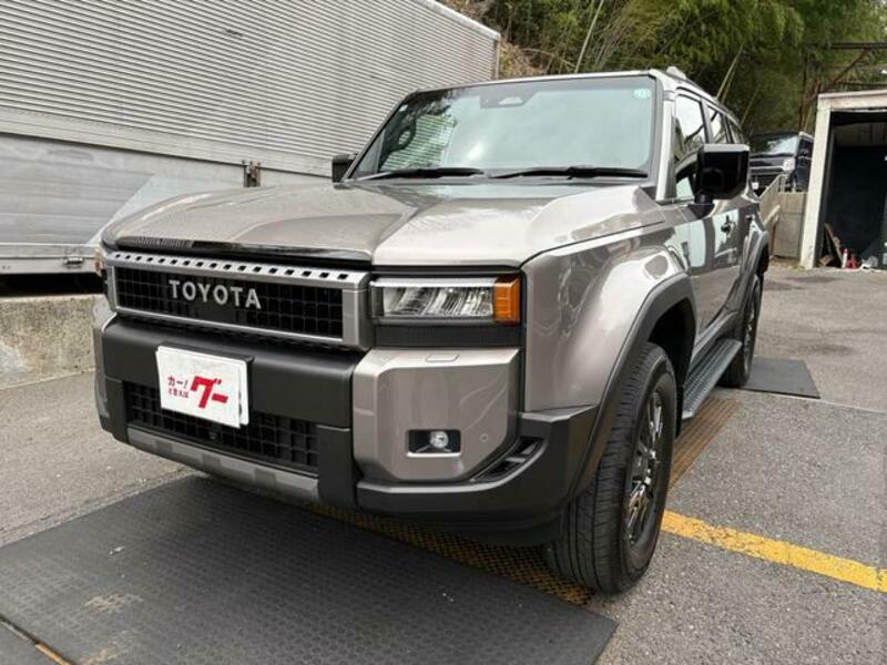TOYOTA LAND CRUISER 250