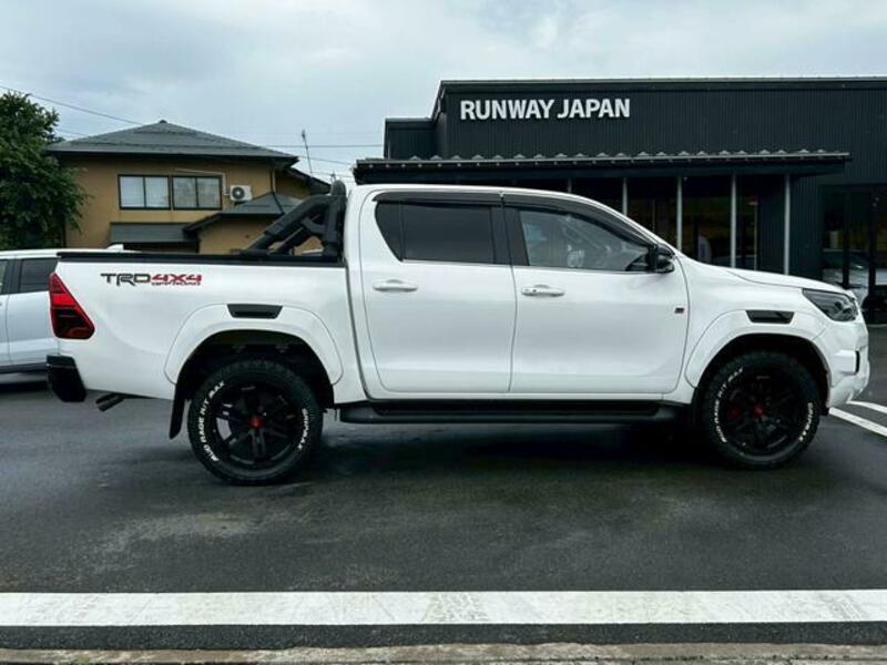 HILUX