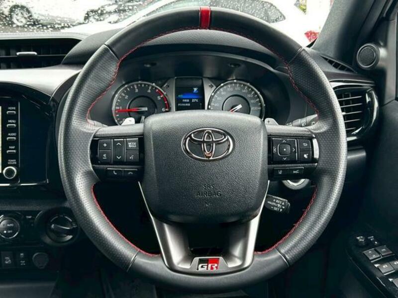 HILUX