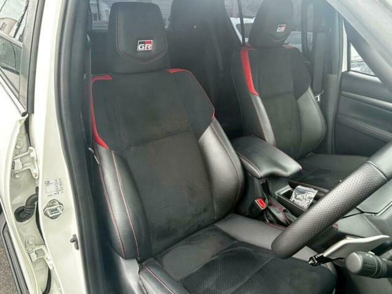HILUX