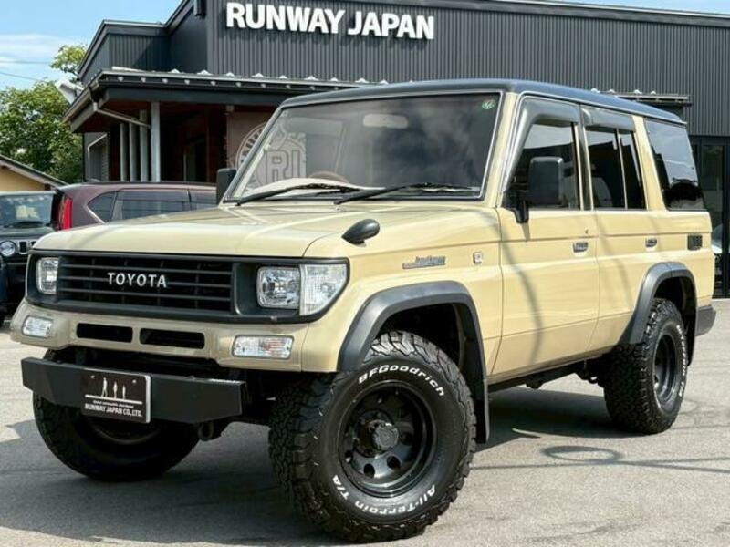 TOYOTA LAND CRUISER PRADO