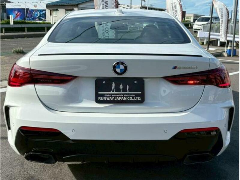 4 SERIES