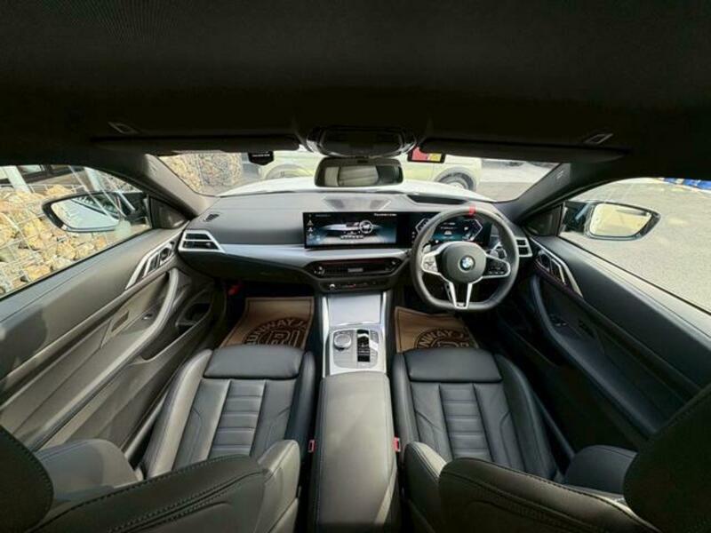4 SERIES
