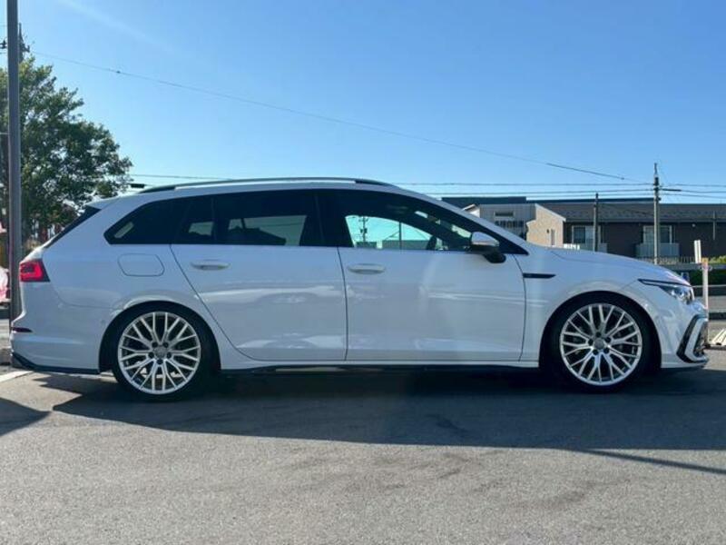 GOLF VARIANT