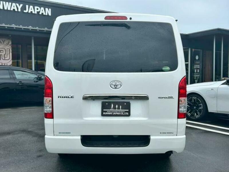 HIACE VAN