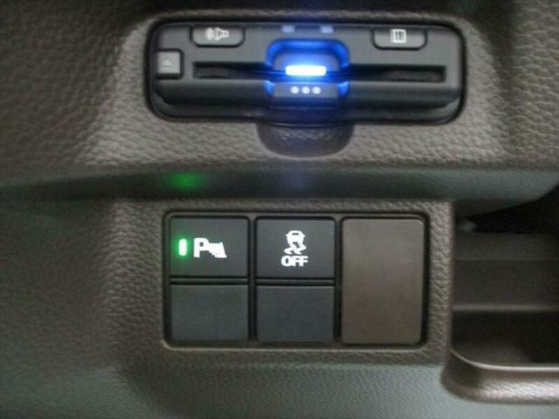 N BOX