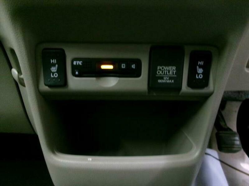N BOX