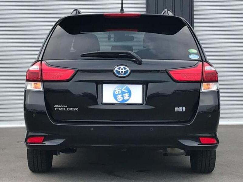 COROLLA FIELDER