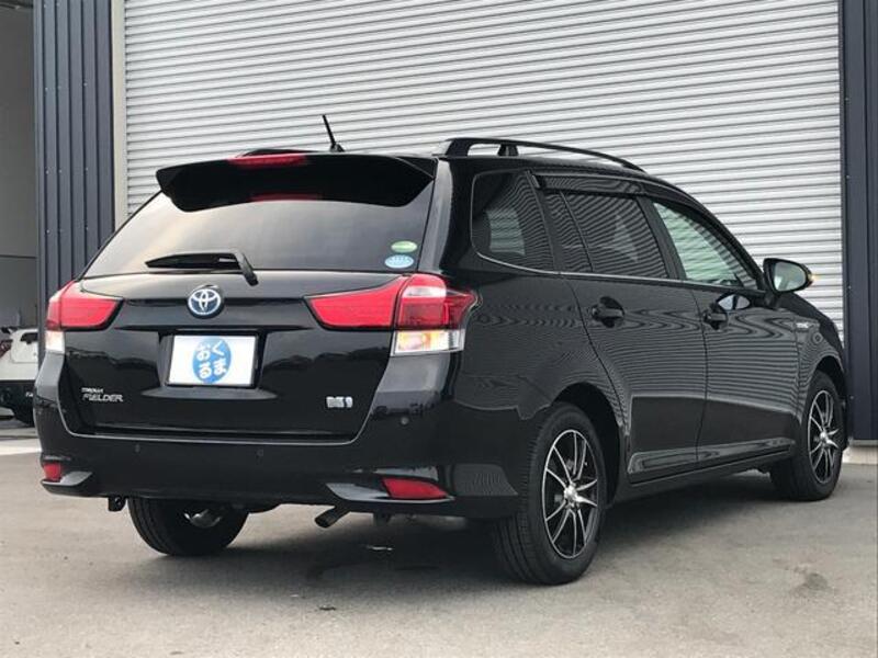 COROLLA FIELDER