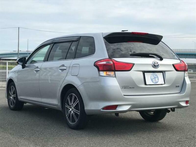 COROLLA FIELDER