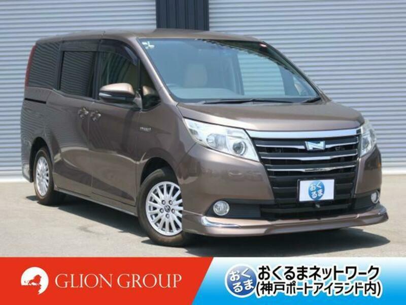 TOYOTA NOAH