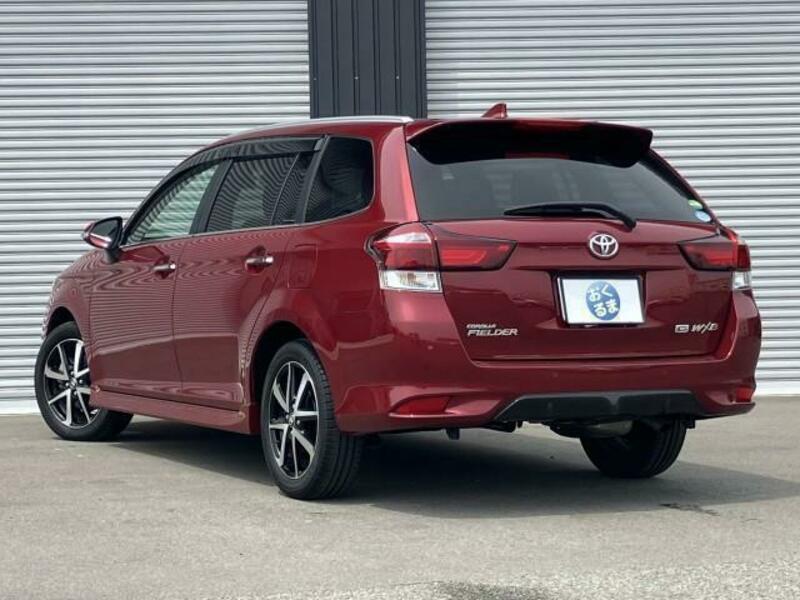COROLLA FIELDER
