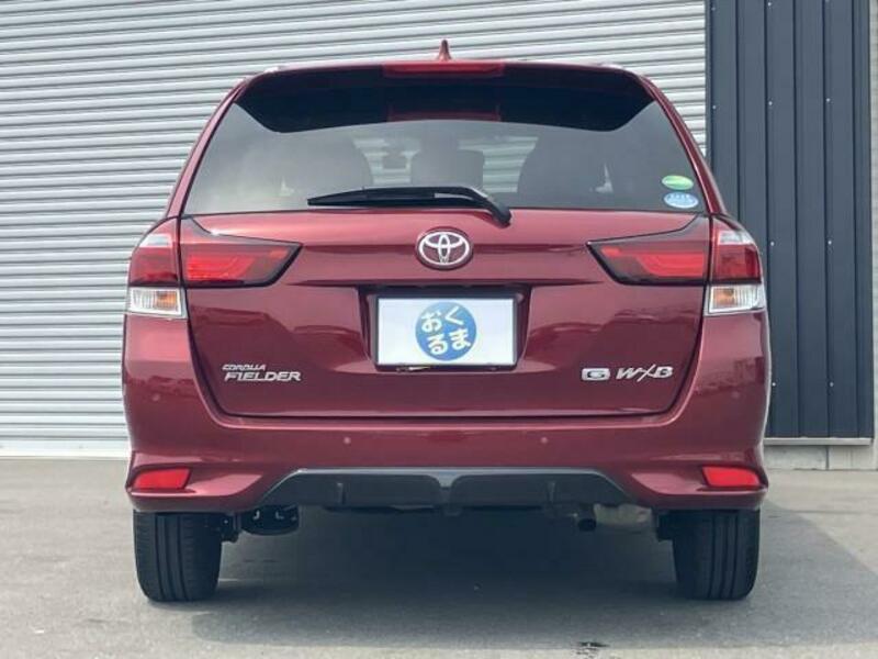 COROLLA FIELDER