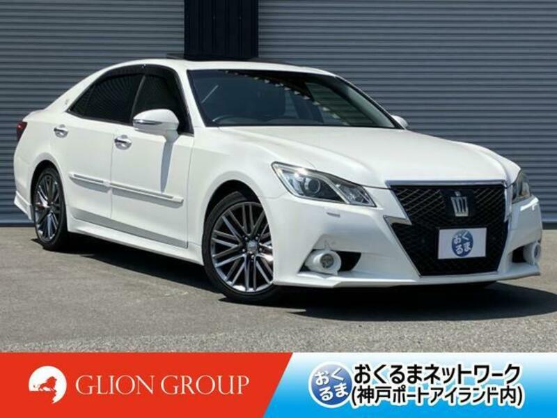 TOYOTA CROWN