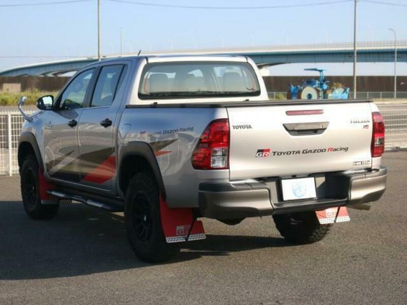 HILUX