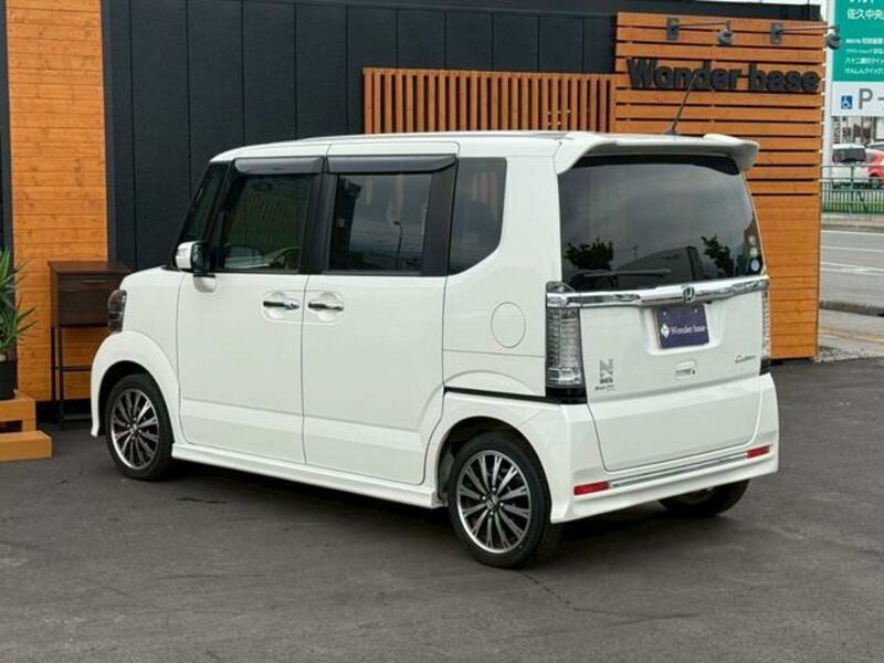 N BOX CUSTOM