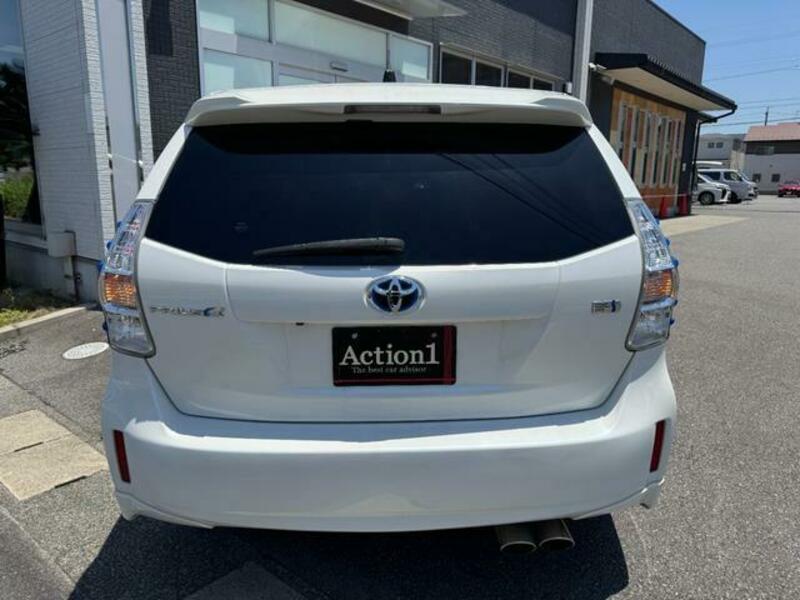 PRIUS ALPHA
