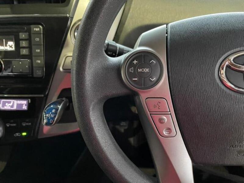 PRIUS ALPHA