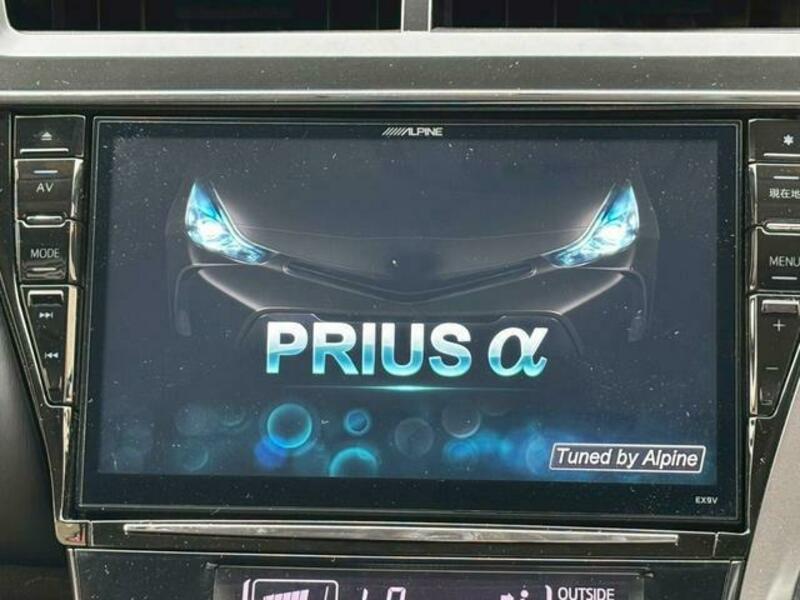 PRIUS ALPHA