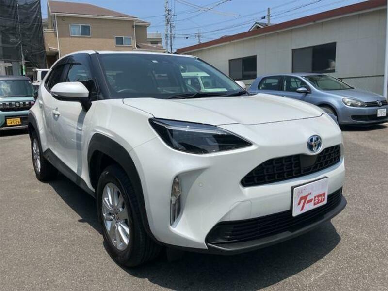 YARIS CROSS