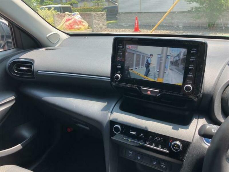 YARIS CROSS