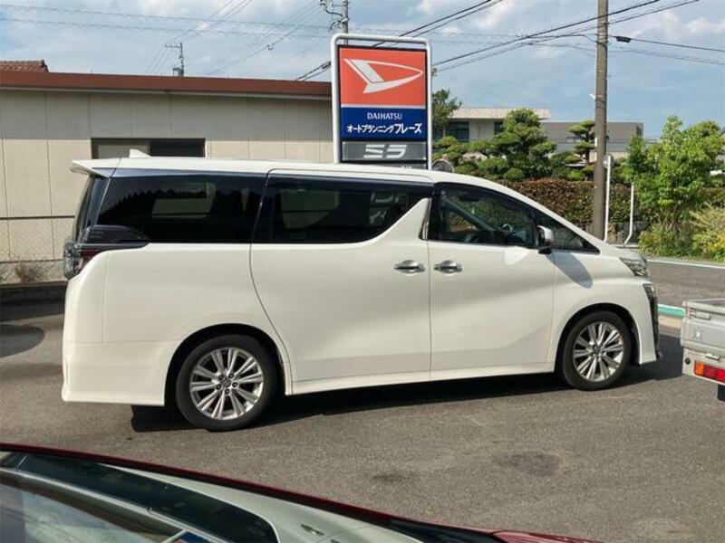 VELLFIRE