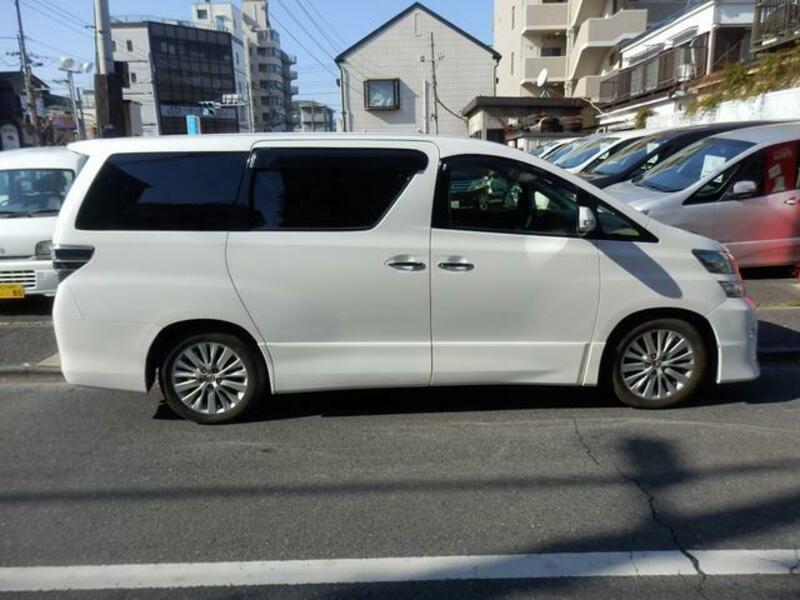 VELLFIRE