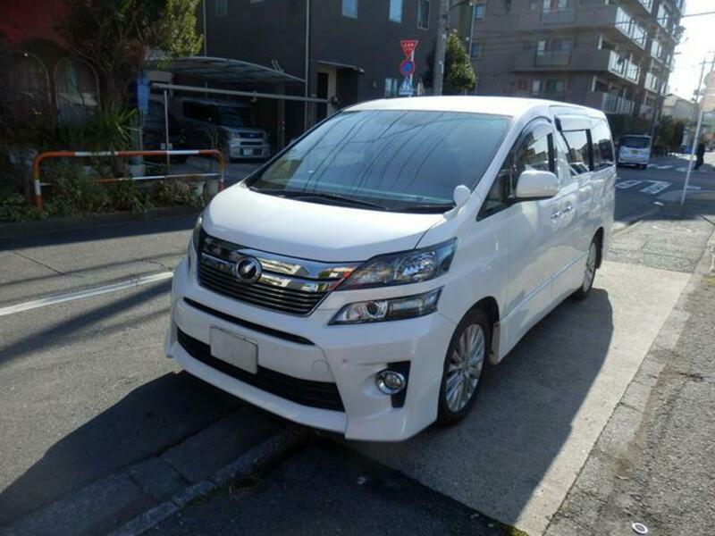 TOYOTA VELLFIRE