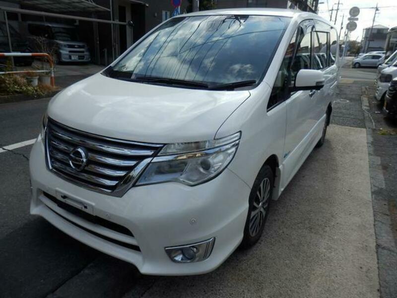NISSAN SERENA