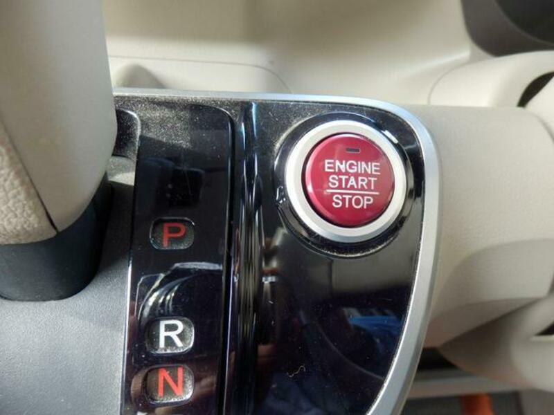 N BOX