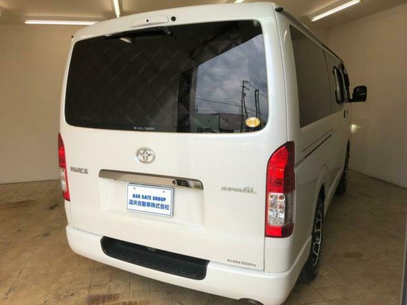 HIACE VAN