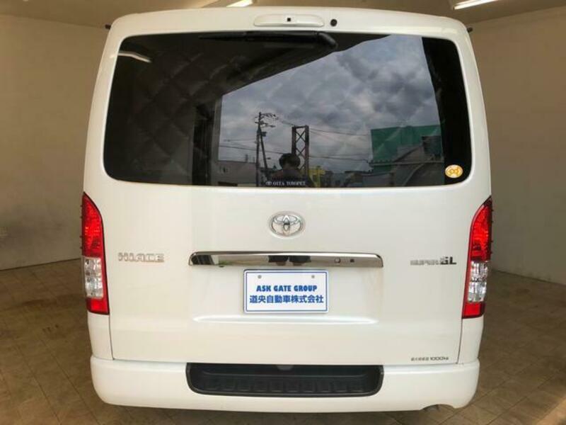 HIACE VAN