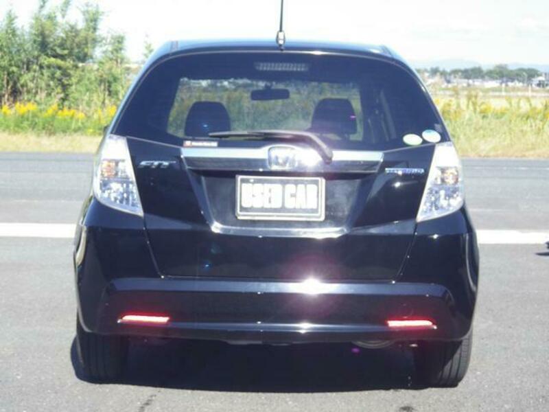 FIT HYBRID