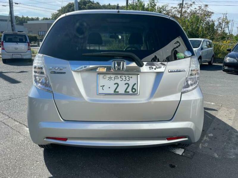 FIT HYBRID